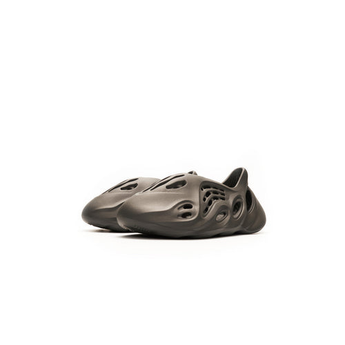 ADIDAS YEEZY FOAM RNR CARBON