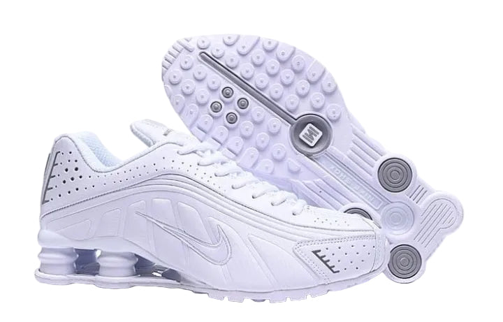 Men’s Nike Shox R4 shoes pure white/Silver